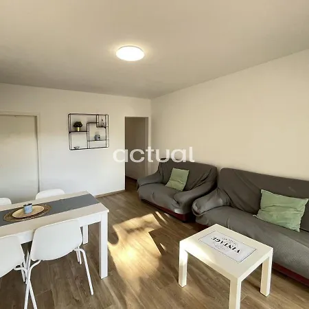 Ridaura Esc D 1º 3ª Apartment